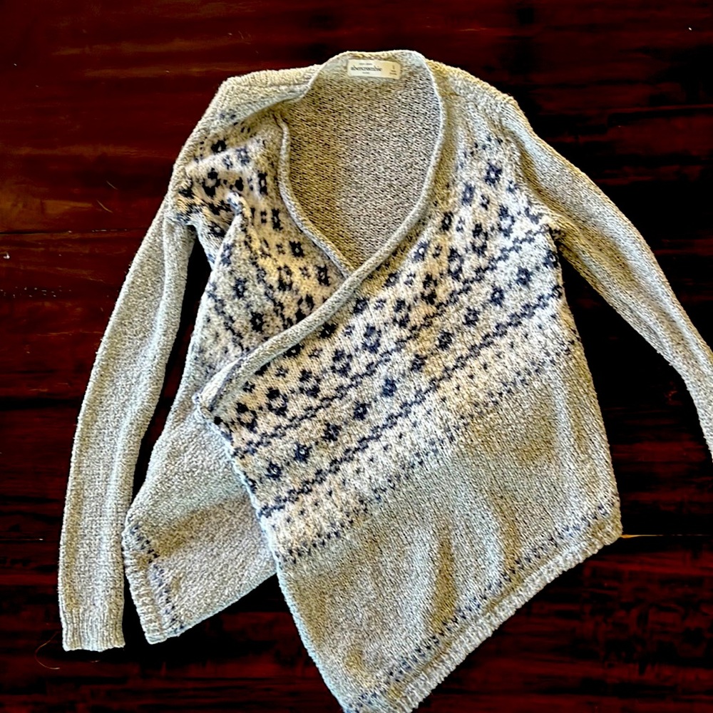 Girls Abercrombie & Fitch gray cardigan size S